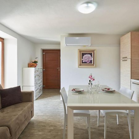 Apartment Rustico Maria - Dma390 By Interhome Vercana Bagian luar foto