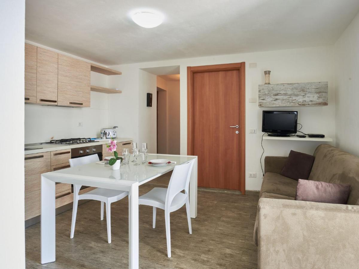 Apartment Rustico Maria - Dma390 By Interhome Vercana Bagian luar foto